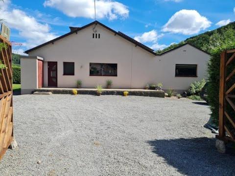 Yvoir, La Porte Des Ardennes Bagian luar foto